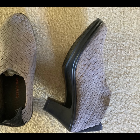 Bernie Mev heels .Never Worn - Picture 2 of 3